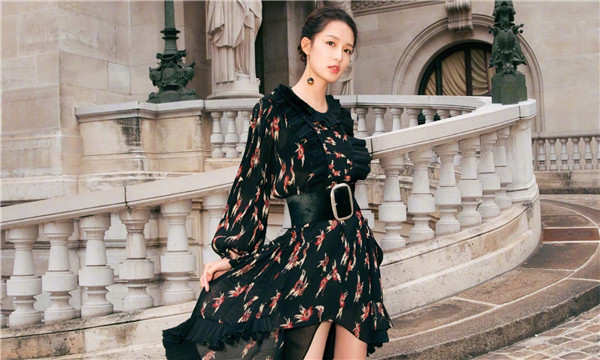 东兴标题：包生男孩机构：助你成功代怀生子，实现家庭梦想